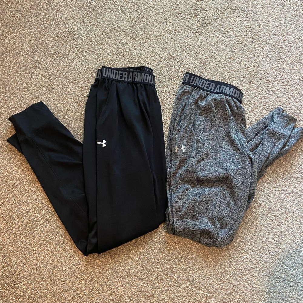 Under armour joggers size small